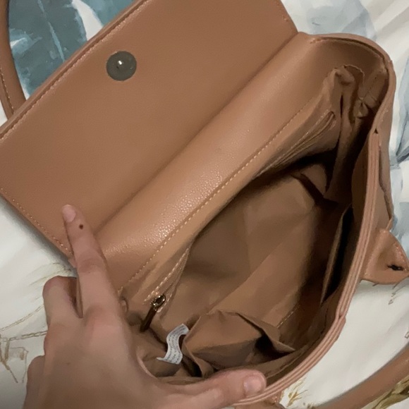 ✨HOST PICK✨ Novo Blush Tan Handbag with Conpartments - Picture 3 of 6